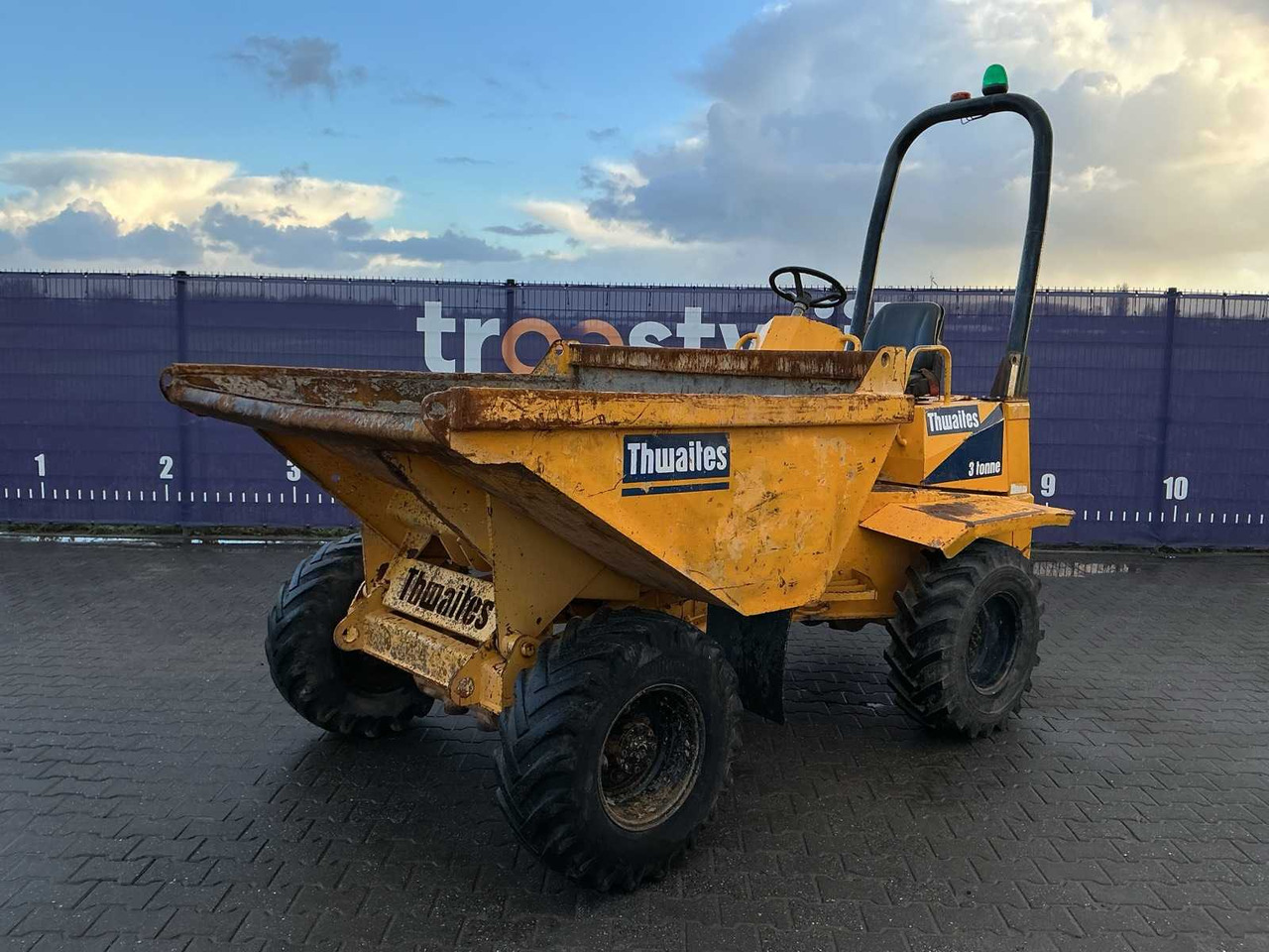 2004 THWAITES 3 TON DUMPER - Tombador: foto 1 2004 THWAITES 3 TON DUMPER - Tombador: foto 1