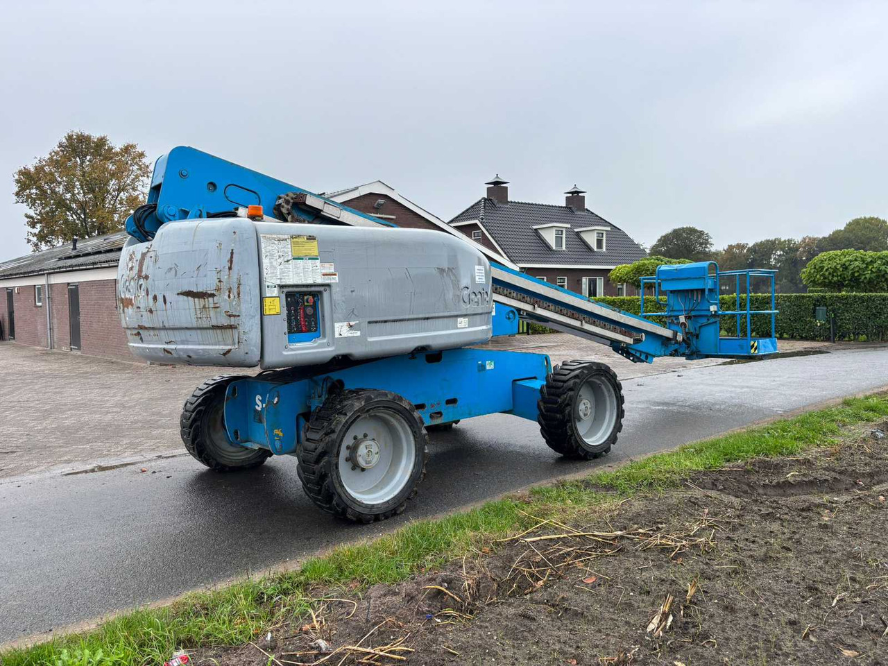 2006 GENIE S-60 AERIAL PLATFORM - Plataforma aérea: foto 5 2006 GENIE S-60 AERIAL PLATFORM - Plataforma aérea: foto 5