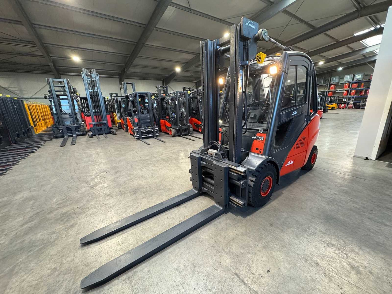 2008 SERVICE + UVV 01/2026 LINDE H35T 3.500KG 3.+4. VALVE WIDER 148CM FORK ADJUSTER GAS FORKLIFT FORKLIFT 10.543 HOURS - Empilhador: foto 2 2008 SERVICE + UVV 01/2026 LINDE H35T 3.500KG 3.+4. VALVE WIDER 148CM FORK ADJUSTER GAS FORKLIFT FORKLIFT 10.543 HOURS - Empilhador: foto 2