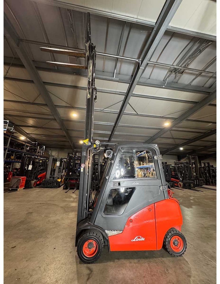 2008 SERVICE + UVV 10/2026 LINDE H20T 2,000KG TRIPLEX GAS FORKLIFT FORKLIFT 11,735 HOURS - Empilhador: foto 3 2008 SERVICE + UVV 10/2026 LINDE H20T 2,000KG TRIPLEX GAS FORKLIFT FORKLIFT 11,735 HOURS - Empilhador: foto 3