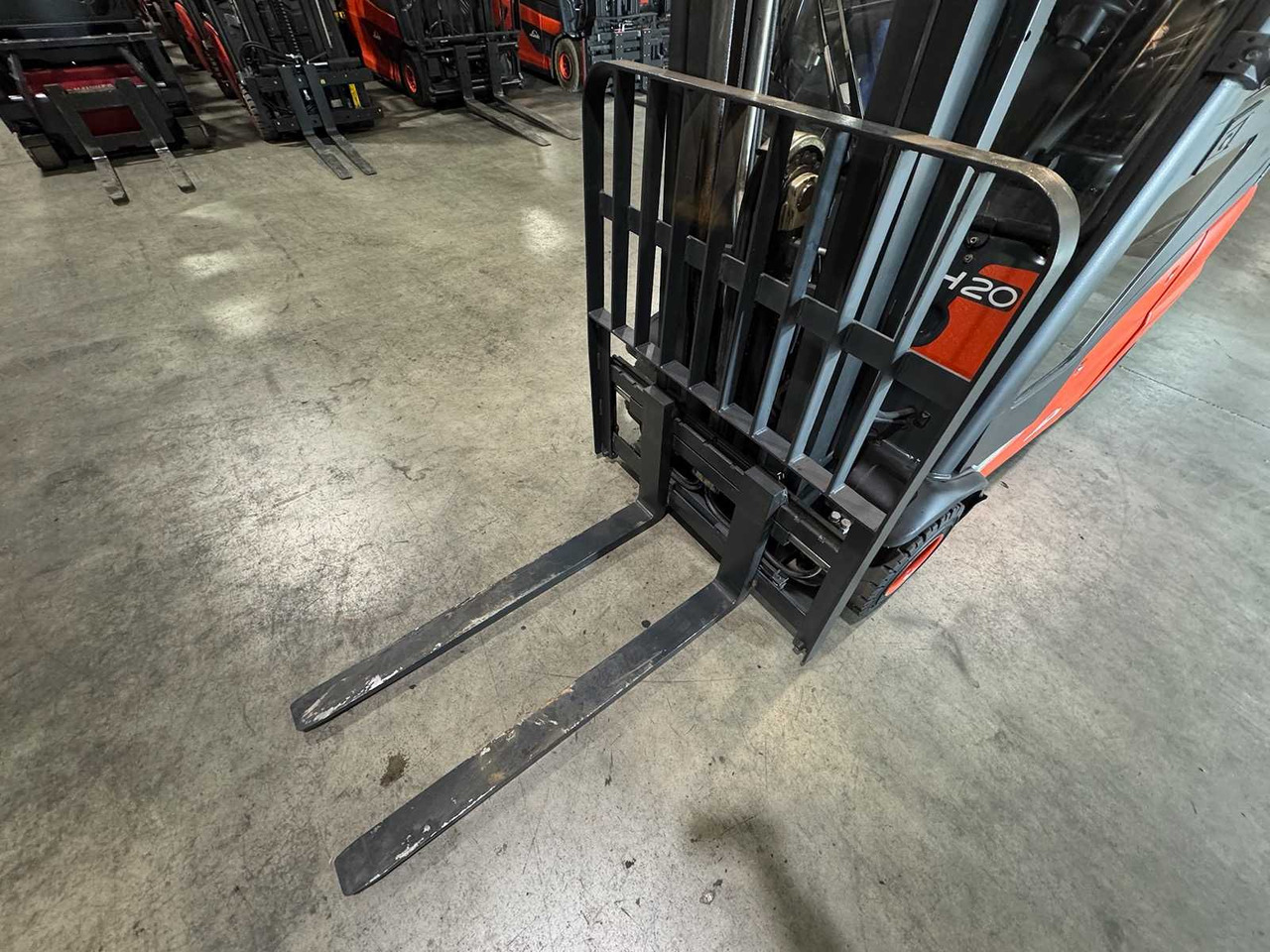 2008 SERVICE + UVV 10/2026 LINDE H20T 2,000KG TRIPLEX GAS FORKLIFT FORKLIFT 11,735 HOURS - Empilhador: foto 5 2008 SERVICE + UVV 10/2026 LINDE H20T 2,000KG TRIPLEX GAS FORKLIFT FORKLIFT 11,735 HOURS - Empilhador: foto 5