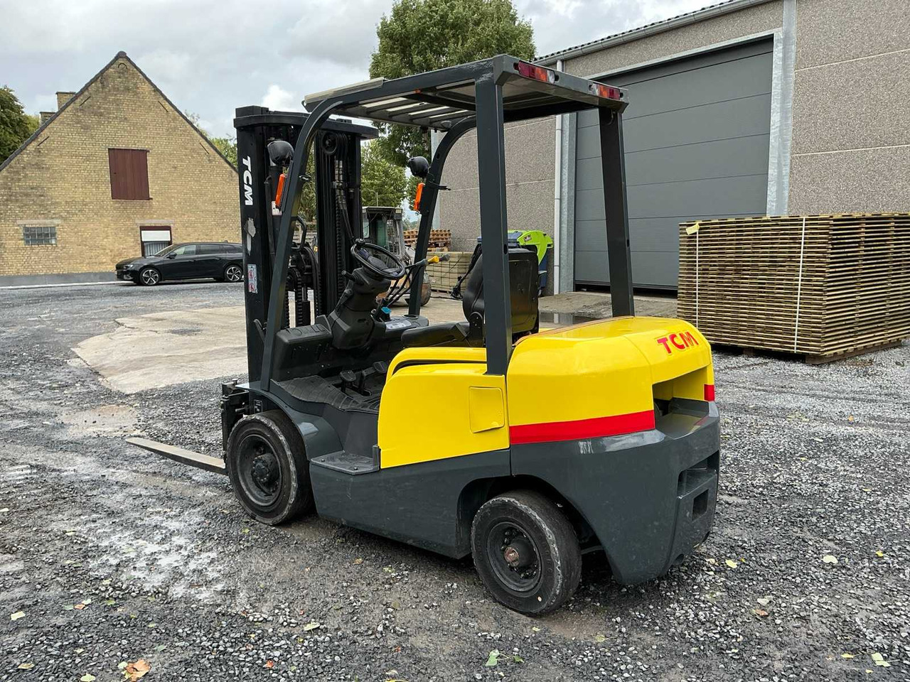 2009 TCM FHD25T3A FORKLIFT - Empilhador: foto 3 2009 TCM FHD25T3A FORKLIFT - Empilhador: foto 3