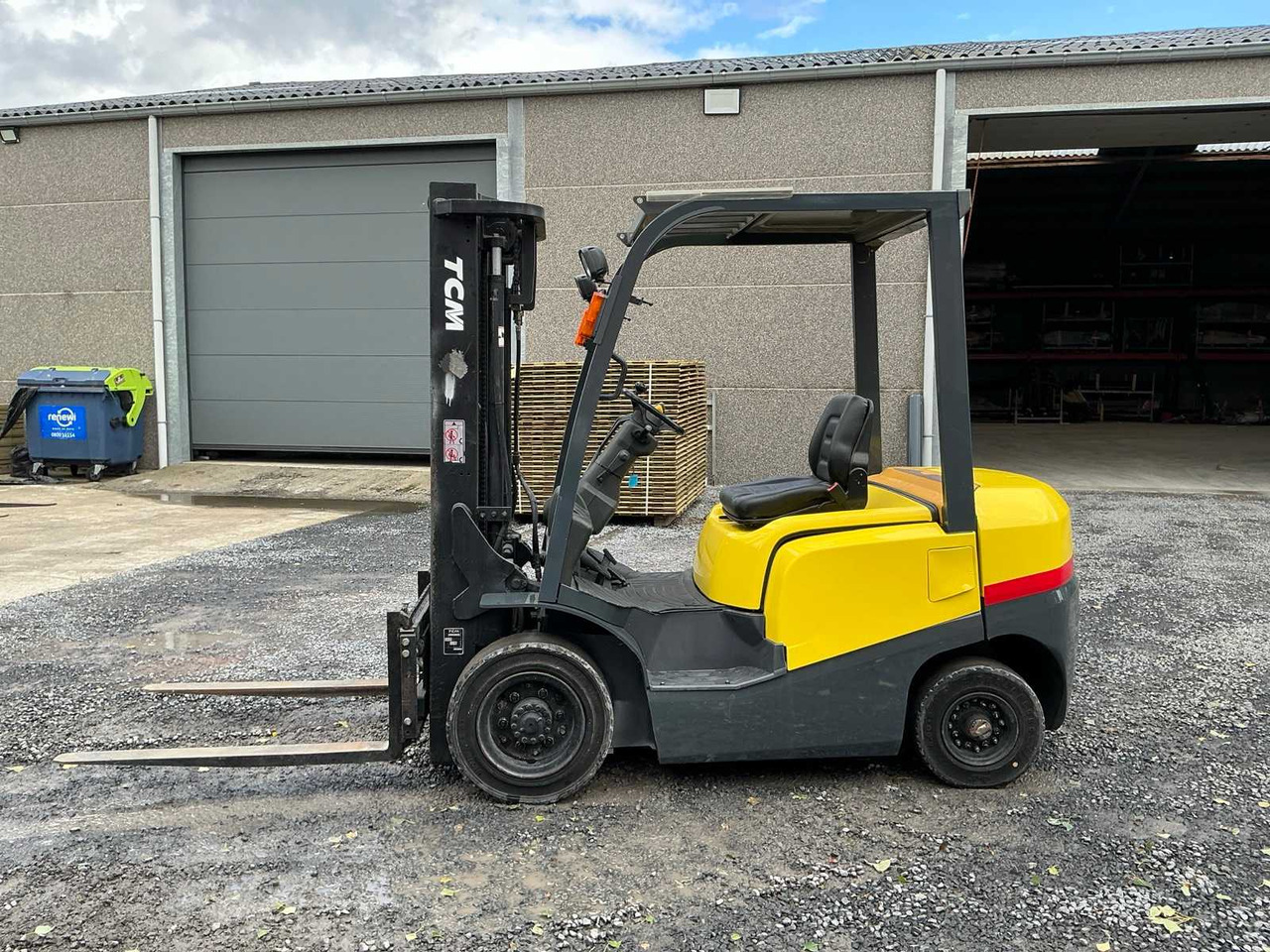 2009 TCM FHD25T3A FORKLIFT - Empilhador: foto 2 2009 TCM FHD25T3A FORKLIFT - Empilhador: foto 2