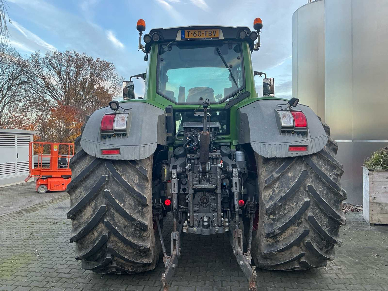 2010 FENDT 930 VARIO ALL-WHEEL DRIVE FARM TRACTOR - Trator: foto 4 2010 FENDT 930 VARIO ALL-WHEEL DRIVE FARM TRACTOR - Trator: foto 4