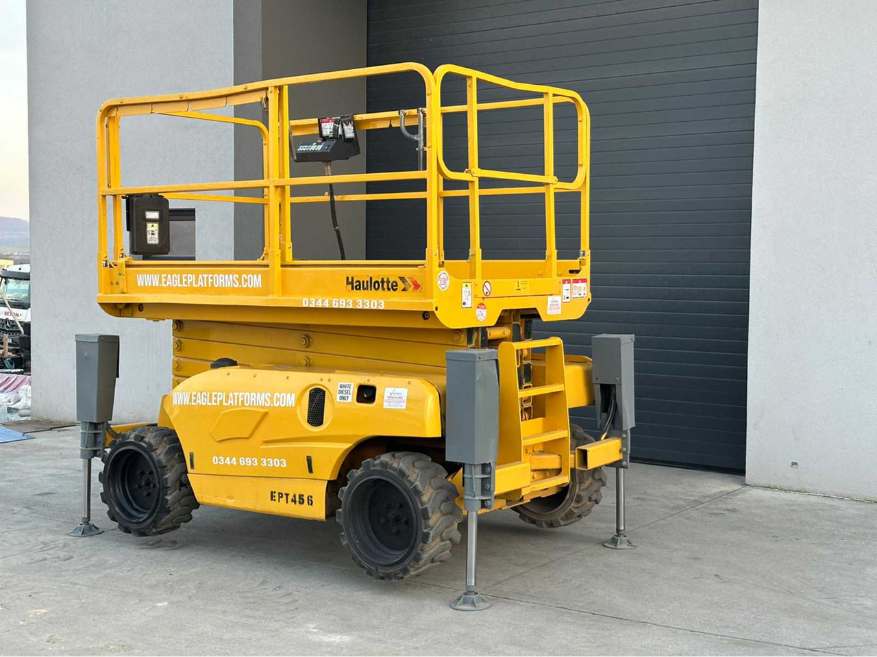 2010 HAULOTTE COMPACT 12DX AERIAL WORK PLATFORMS - Plataforma aérea: foto 5 2010 HAULOTTE COMPACT 12DX AERIAL WORK PLATFORMS - Plataforma aérea: foto 5