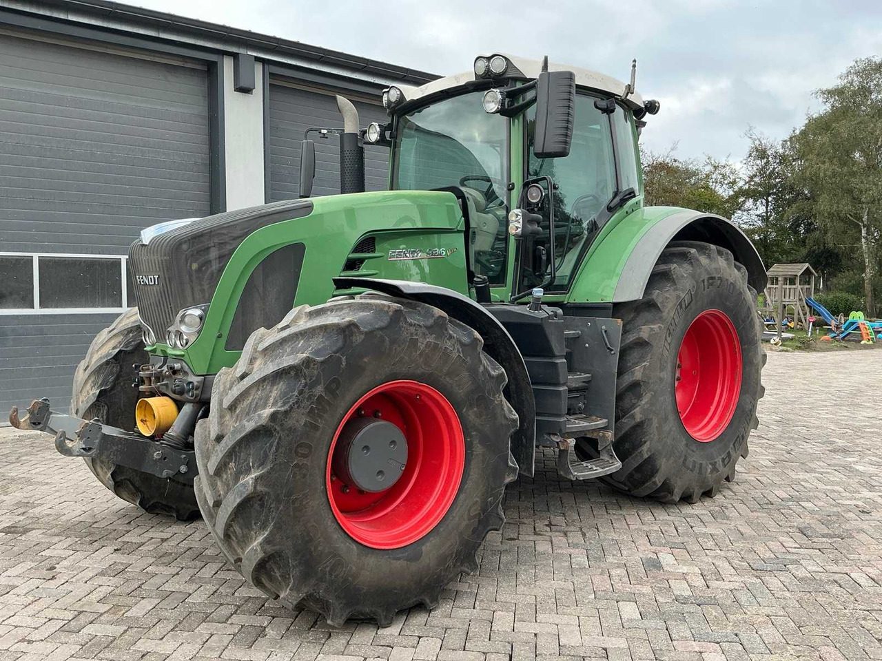 2013 FENDT 936 VARIO ALL-WHEEL DRIVE FARM TRACTOR - Trator: foto 1 2013 FENDT 936 VARIO ALL-WHEEL DRIVE FARM TRACTOR - Trator: foto 1