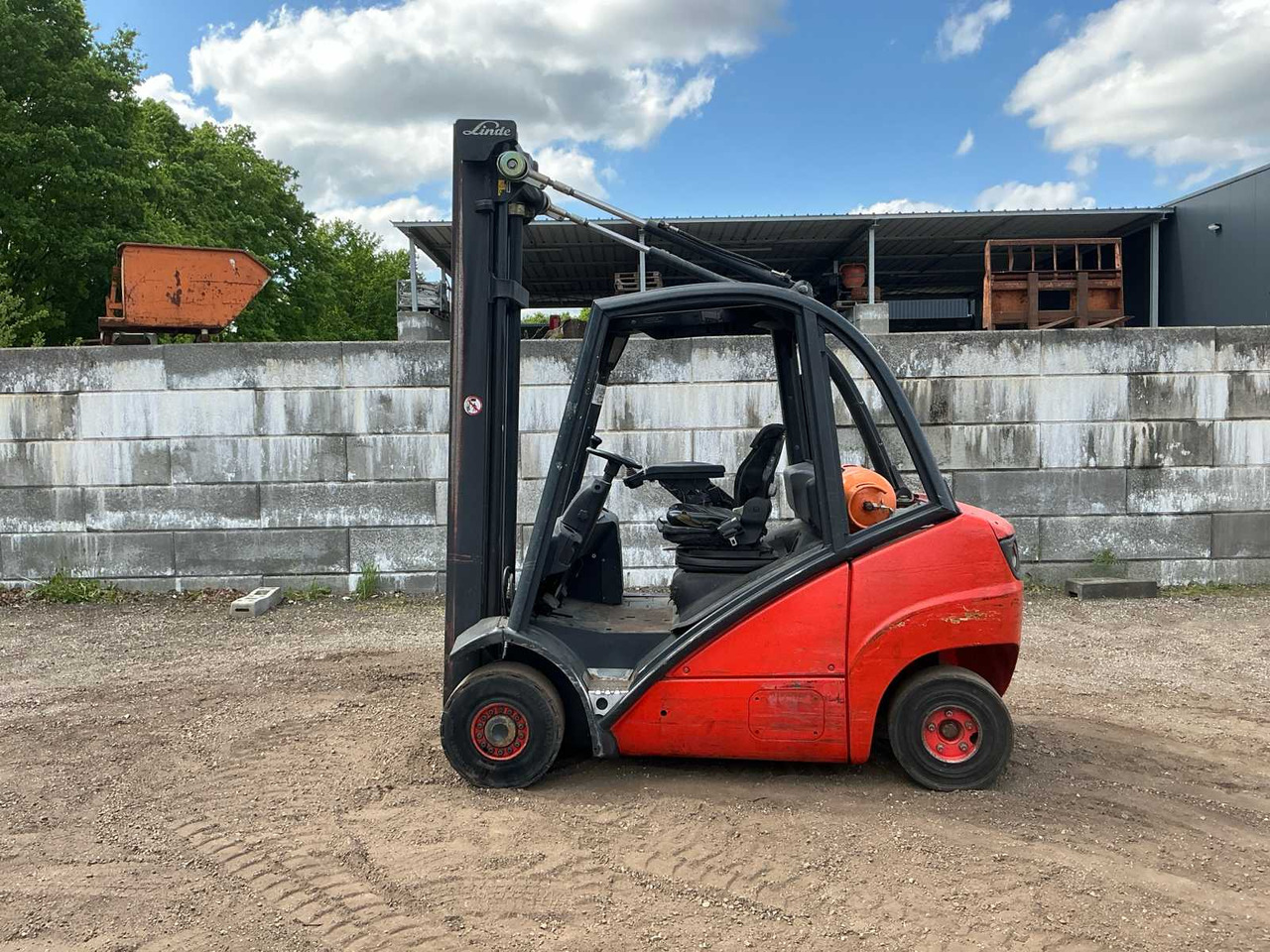 2013 LINDE H25T FORKLIFT TRUCK - Empilhador: foto 2 2013 LINDE H25T FORKLIFT TRUCK - Empilhador: foto 2