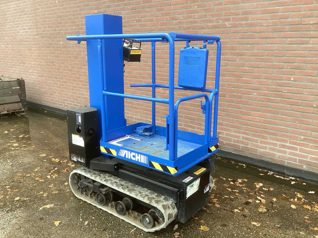 2014 AICHI RM 04 B CRAWLER BOOM LIFT - Plataforma aérea: foto 4 2014 AICHI RM 04 B CRAWLER BOOM LIFT - Plataforma aérea: foto 4