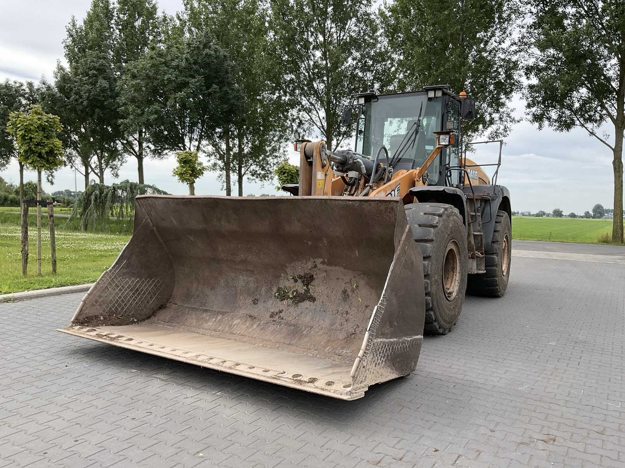 2014 CASE 1021F SHOVEL - Pá carregadora de rodas: foto 2 2014 CASE 1021F SHOVEL - Pá carregadora de rodas: foto 2