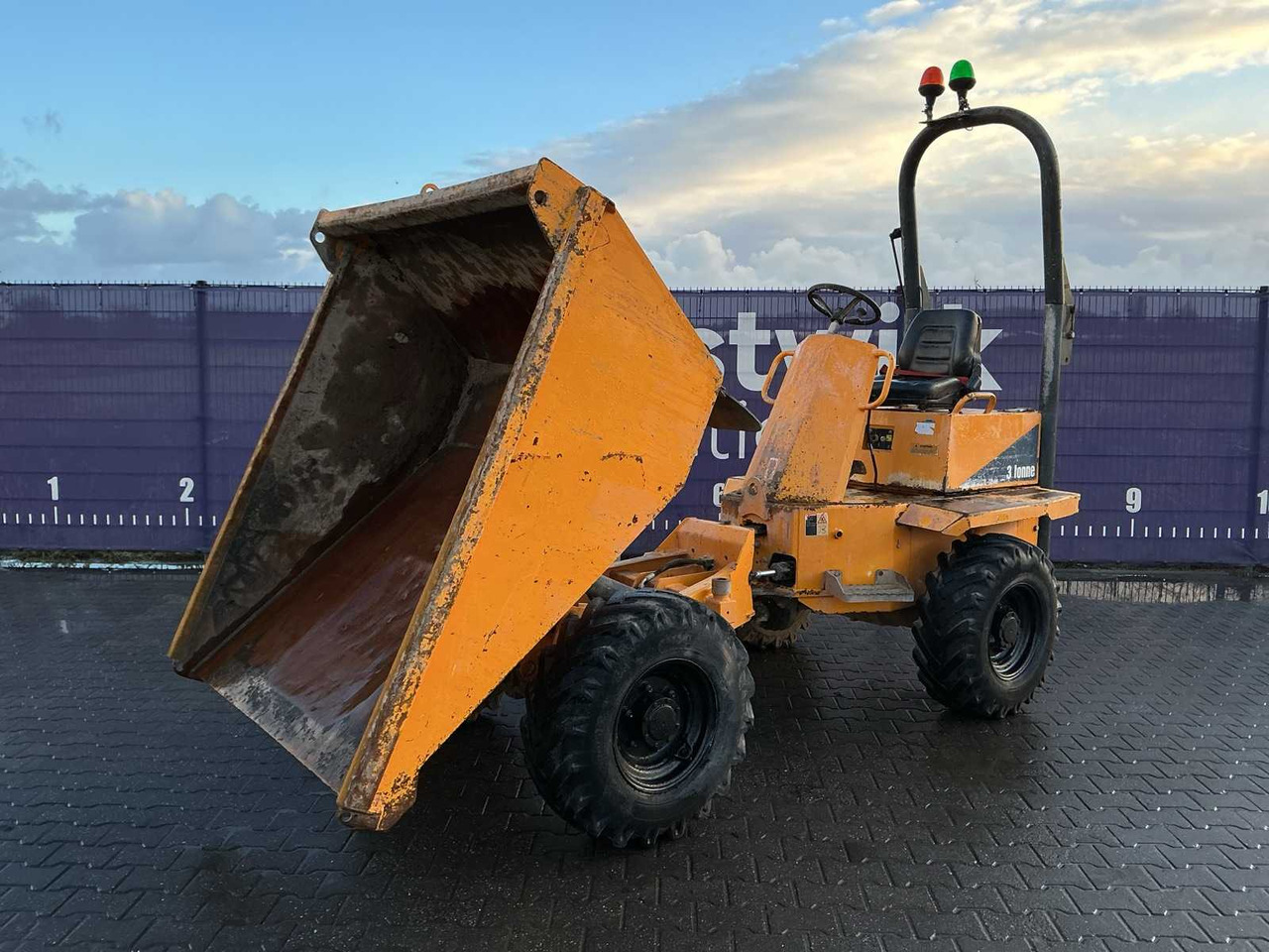 2014 THWAITES 3 TONNE DUMPER - Tombador: foto 5 2014 THWAITES 3 TONNE DUMPER - Tombador: foto 5
