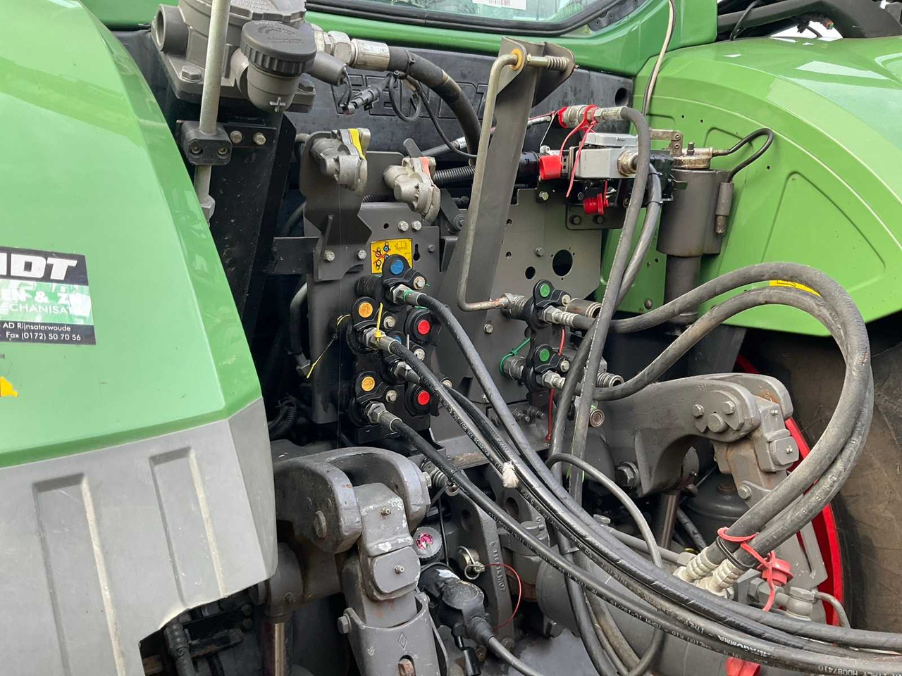 Trator 2015 FENDT 716 ALL-WHEEL DRIVE FARM TRACTOR: foto 17