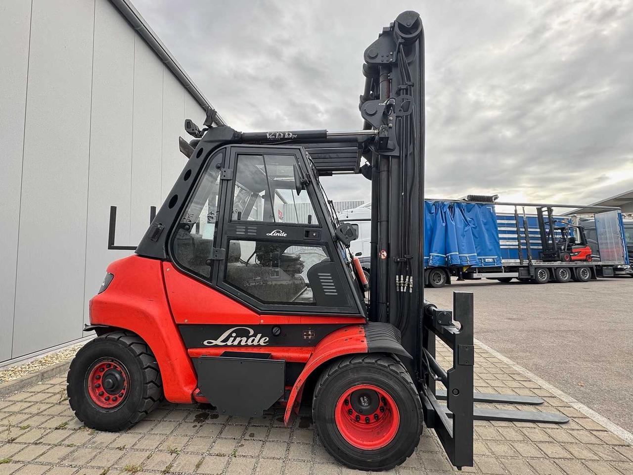 2015 SERVICE 04/2026 LINDE H70D-02 EVO 3RD+4TH VALVE FORK ADJUSTER DIESEL FORKLIFT 10,330 HOURS - Empilhador: foto 3 2015 SERVICE 04/2026 LINDE H70D-02 EVO 3RD+4TH VALVE FORK ADJUSTER DIESEL FORKLIFT 10,330 HOURS - Empilhador: foto 3