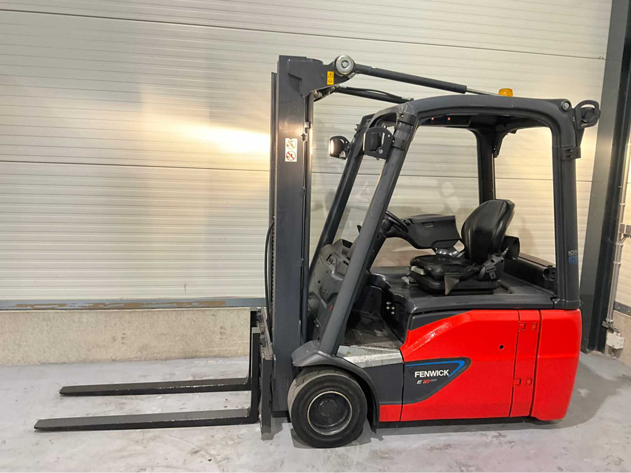2017 LINDE E18-02 1800KG LI-ION 4171HOUR FORKLIFT - Empilhador: foto 2 2017 LINDE E18-02 1800KG LI-ION 4171HOUR FORKLIFT - Empilhador: foto 2