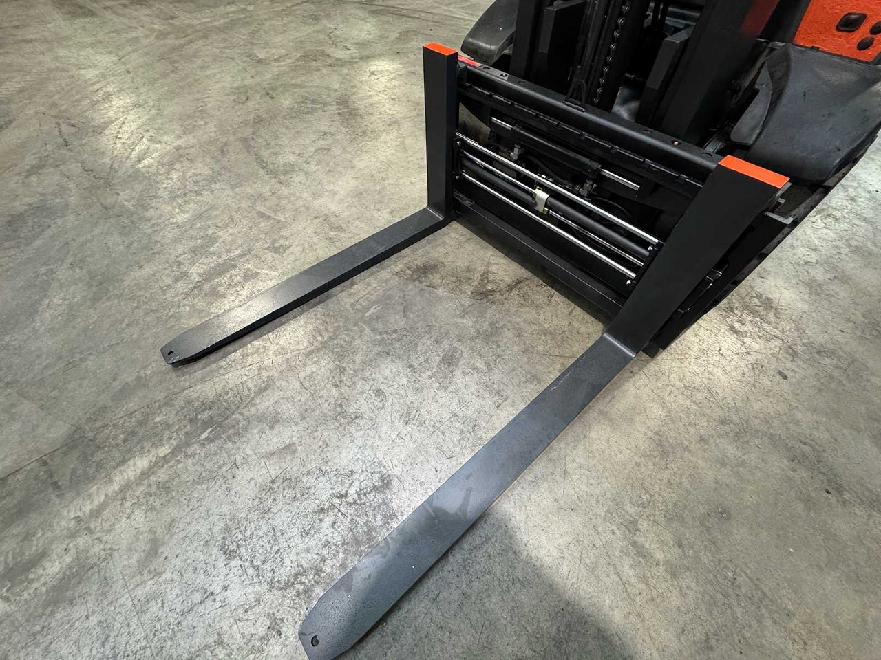 2017 SERVICE + UVV 11/2026 LINDE H30D EVO 3,000KG DUPLEX FREE LIFT 3RD + 4TH VALVE FORK ADJUSTER DIESEL FORKLIFT FORKLIFT 4,702 HOURS. - Empilhador: foto 4 2017 SERVICE + UVV 11/2026 LINDE H30D EVO 3,000KG DUPLEX FREE LIFT 3RD + 4TH VALVE FORK ADJUSTER DIESEL FORKLIFT FORKLIFT 4,702 HOURS. - Empilhador: foto 4