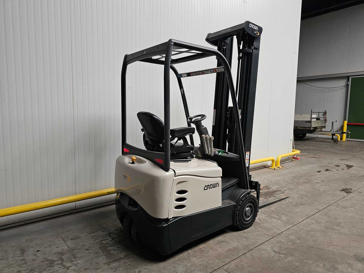 2018 CROWN SCT6010-1.3 FORKLIFT - Empilhador: foto 5 2018 CROWN SCT6010-1.3 FORKLIFT - Empilhador: foto 5