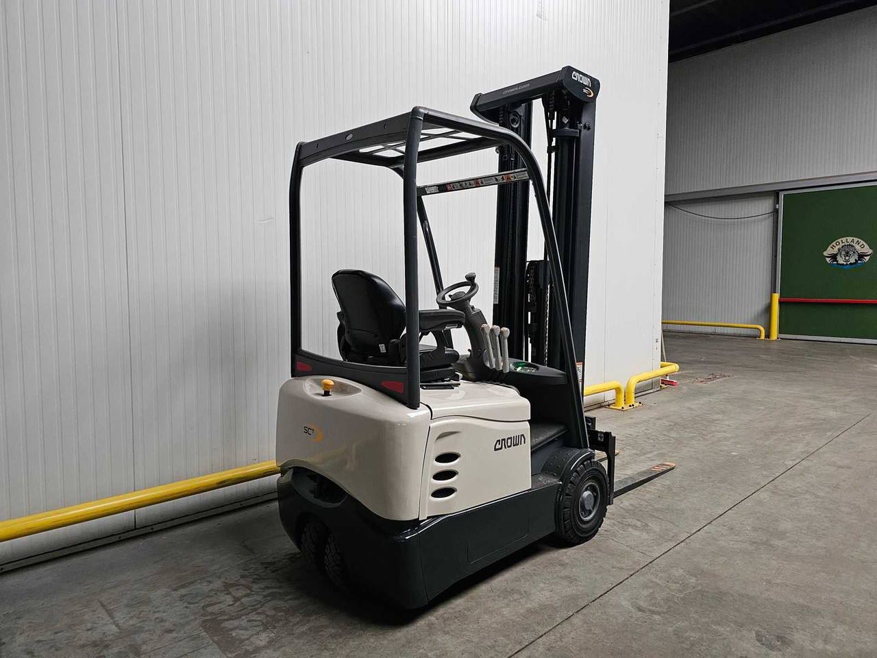2018 CROWN SCT6010-1.3 FORKLIFT - Empilhador: foto 5 2018 CROWN SCT6010-1.3 FORKLIFT - Empilhador: foto 5
