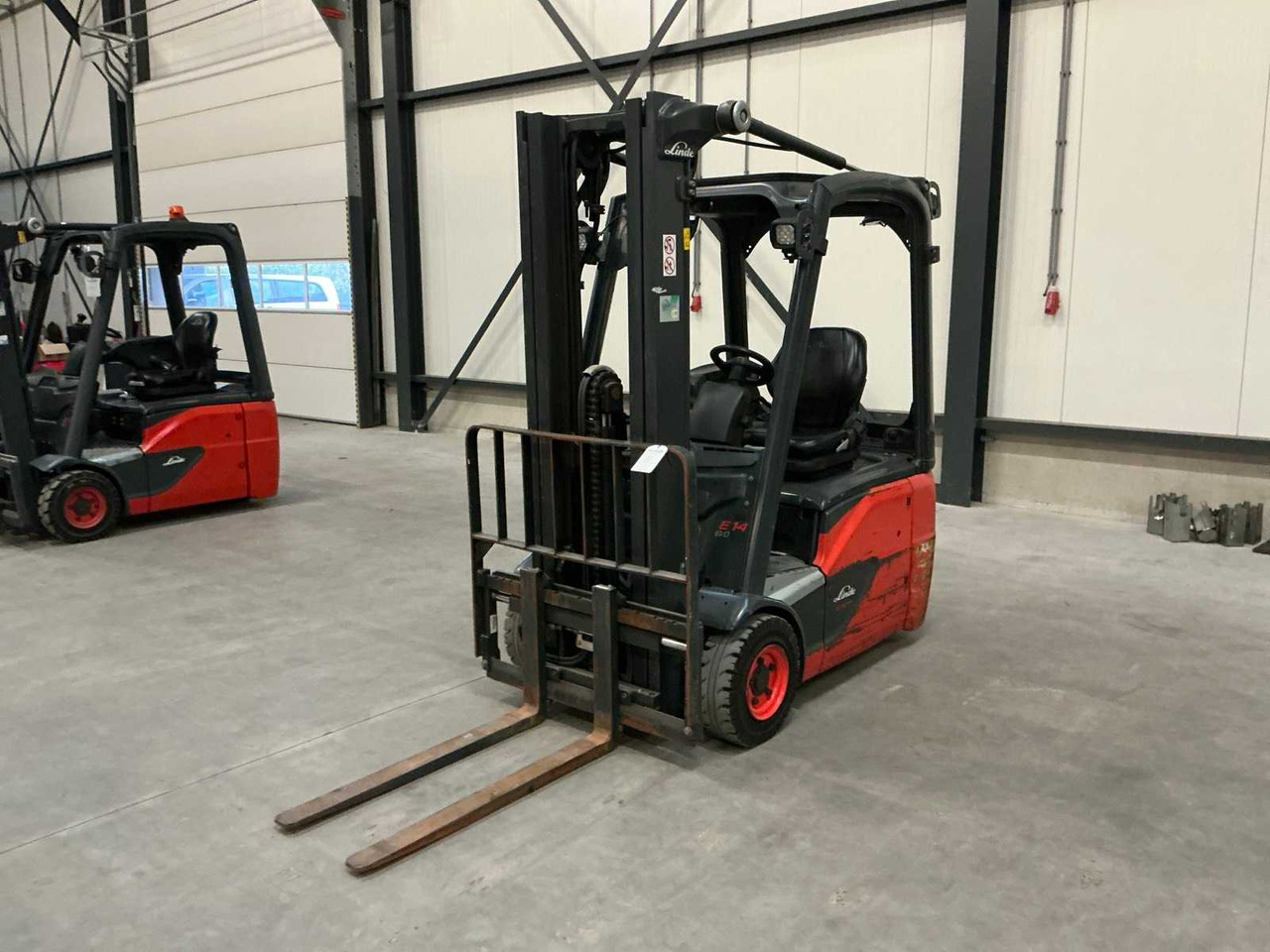 2018 LINDE E14-02 FORKLIFT - Empilhador: foto 2 2018 LINDE E14-02 FORKLIFT - Empilhador: foto 2