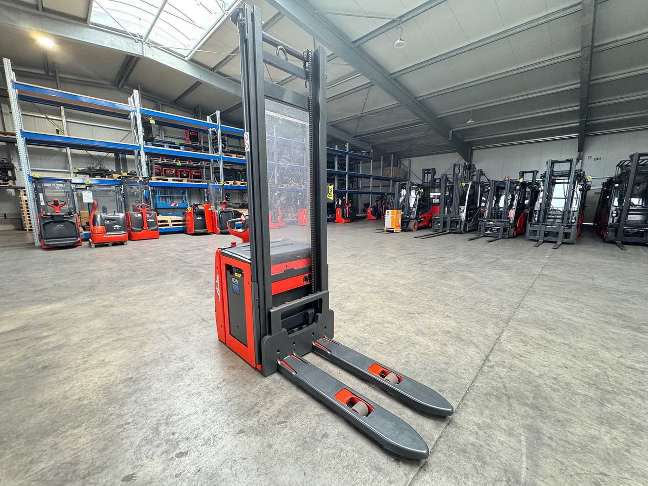 2018 SERVICE +UVV 09/2026 LINDE L14 LITHIUM LI-ION 1,400KG PALLET TRUCK ANT 2,765 HOURS - Empilhador: foto 5 2018 SERVICE +UVV 09/2026 LINDE L14 LITHIUM LI-ION 1,400KG PALLET TRUCK ANT 2,765 HOURS - Empilhador: foto 5