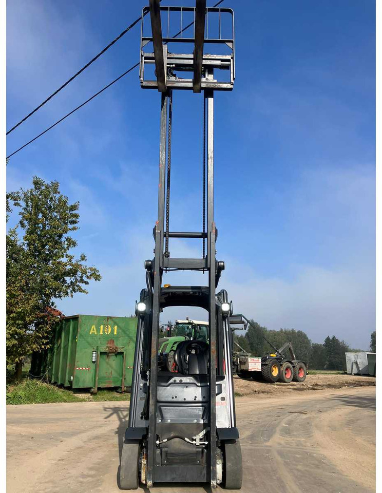 Empilhador 2019 LINDE E12 ELECTRIC FORKLIFT TRUCK: foto 10 Empilhador 2019 LINDE E12 ELECTRIC FORKLIFT TRUCK: foto 10