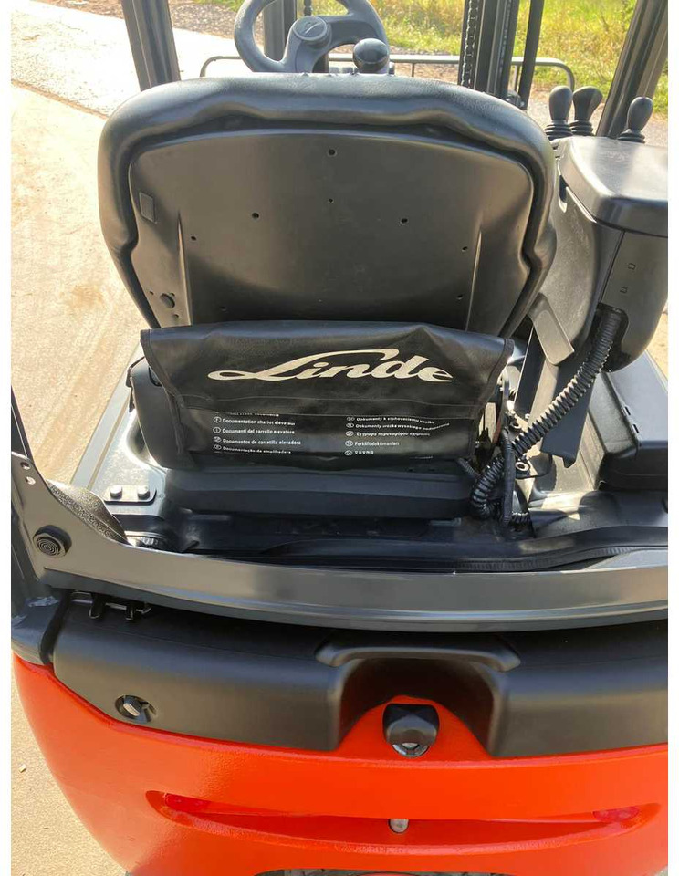 Empilhador 2019 LINDE E12 ELECTRIC FORKLIFT TRUCK: foto 35 Empilhador 2019 LINDE E12 ELECTRIC FORKLIFT TRUCK: foto 35