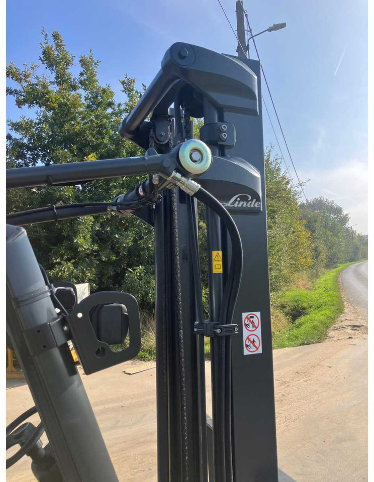 Empilhador 2019 LINDE E12 ELECTRIC FORKLIFT TRUCK: foto 17 Empilhador 2019 LINDE E12 ELECTRIC FORKLIFT TRUCK: foto 17