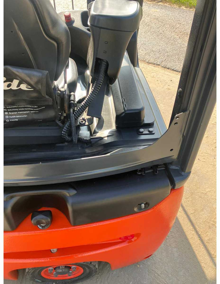 Empilhador 2019 LINDE E12 ELECTRIC FORKLIFT TRUCK: foto 39 Empilhador 2019 LINDE E12 ELECTRIC FORKLIFT TRUCK: foto 39