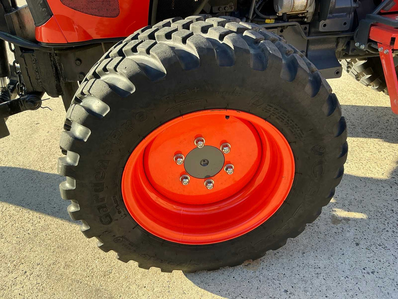 Trator 2020 KUBOTA L1361 FOUR WHEEL DRIVE FARM TRACTOR: foto 17 Trator 2020 KUBOTA L1361 FOUR WHEEL DRIVE FARM TRACTOR: foto 17