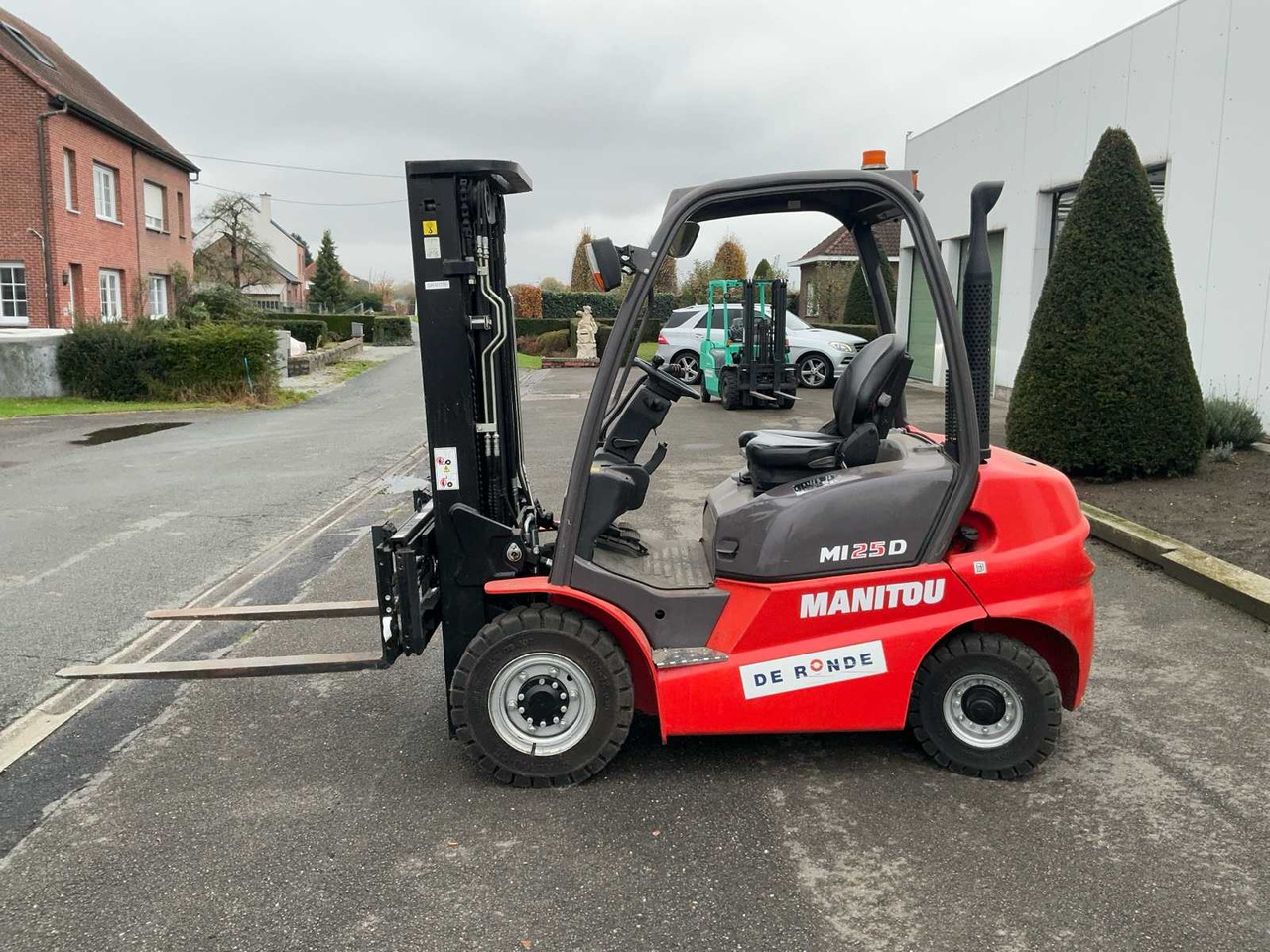 2020 MANITOU MI25D FORKLIFT - Empilhador: foto 2 2020 MANITOU MI25D FORKLIFT - Empilhador: foto 2