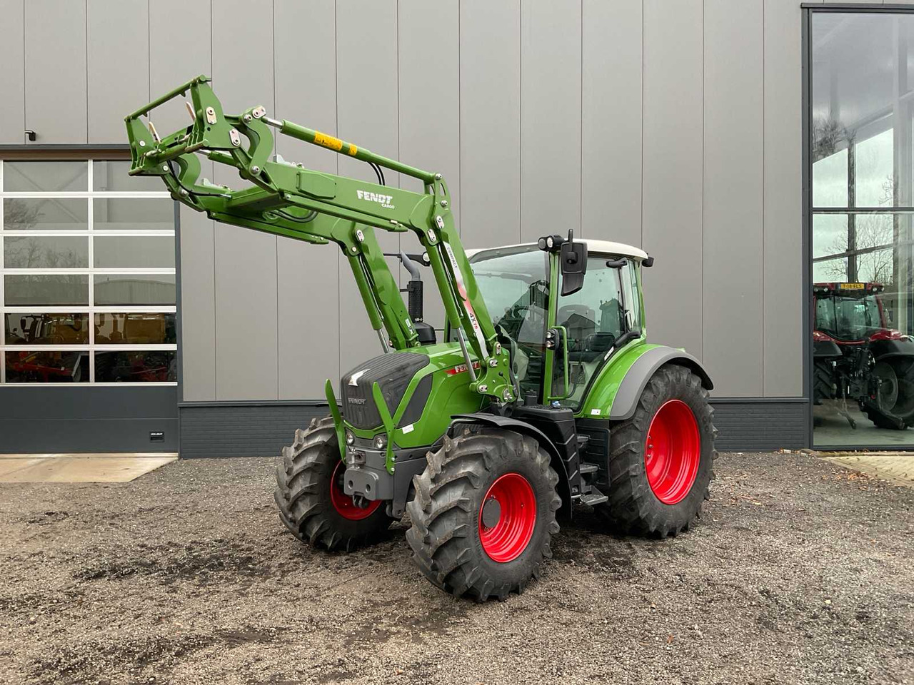 2021 FENDT 313 POWER ALL-WHEEL DRIVE AGRICULTURAL TRACTOR - Trator: foto 1 2021 FENDT 313 POWER ALL-WHEEL DRIVE AGRICULTURAL TRACTOR - Trator: foto 1