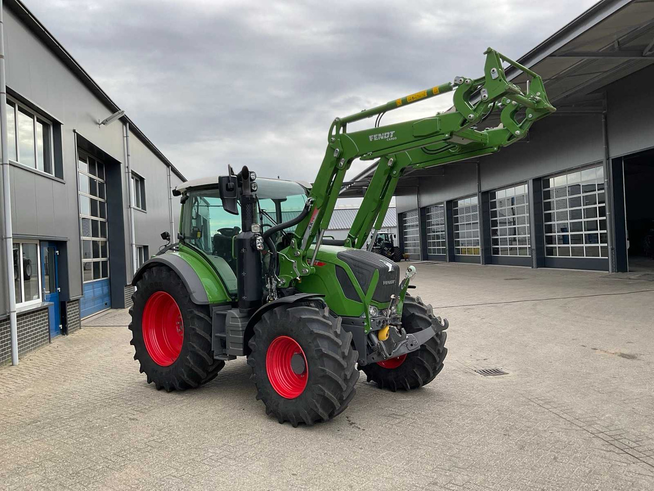 2021 FENDT 314 VARIO PROFI ALL-WHEEL DRIVE AGRICULTURAL TRACTOR - Trator: foto 5 2021 FENDT 314 VARIO PROFI ALL-WHEEL DRIVE AGRICULTURAL TRACTOR - Trator: foto 5