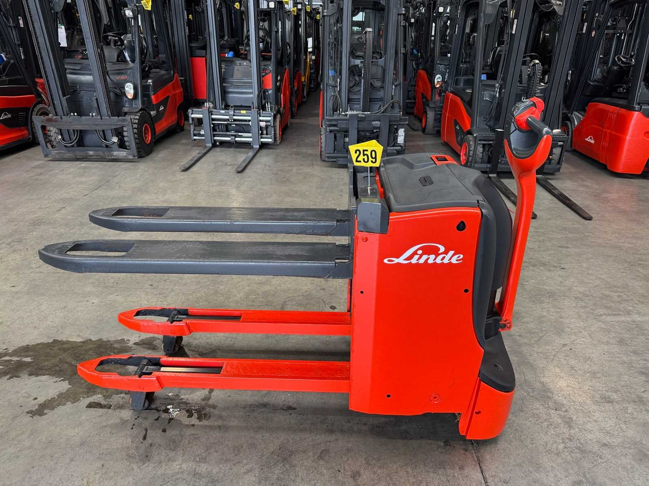 2021 LINDE T16L PALLET TRUCK ANT STACKER INITIAL STROKE 1,675 HOURS - Empilhador: foto 1 2021 LINDE T16L PALLET TRUCK ANT STACKER INITIAL STROKE 1,675 HOURS - Empilhador: foto 1