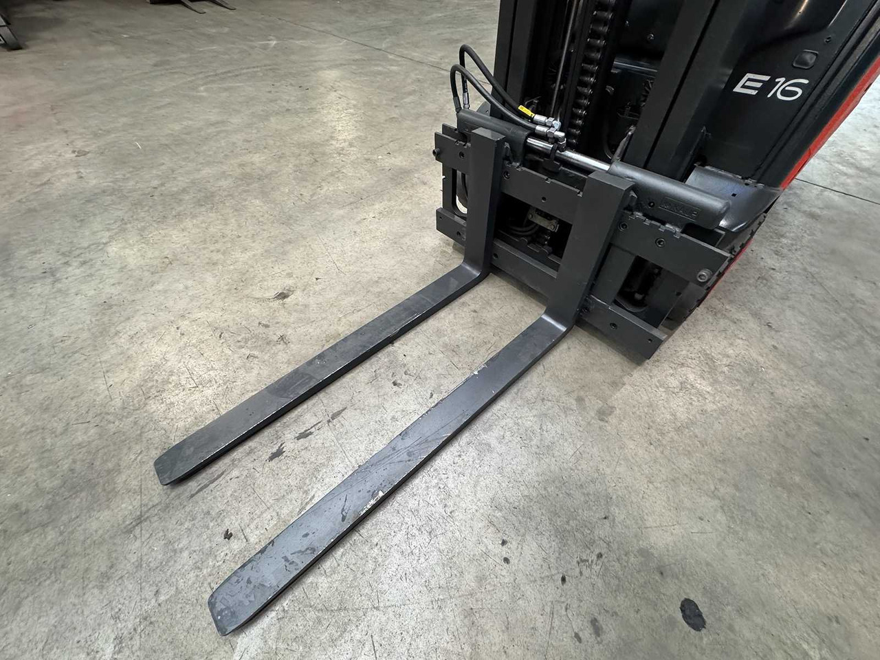 Empilhador 40/2023 SERVICE + UVV 09/2026 LINDE E16 1,600KG TRIPLEX ELECTRIC FORKLIFT 12,719 HOURS: foto 9