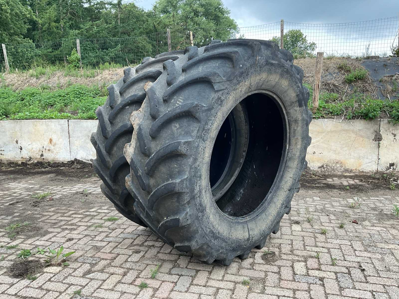 629/70R42 - Jantes e pneus para Trator: foto 1 629/70R42 - Jantes e pneus para Trator: foto 1
