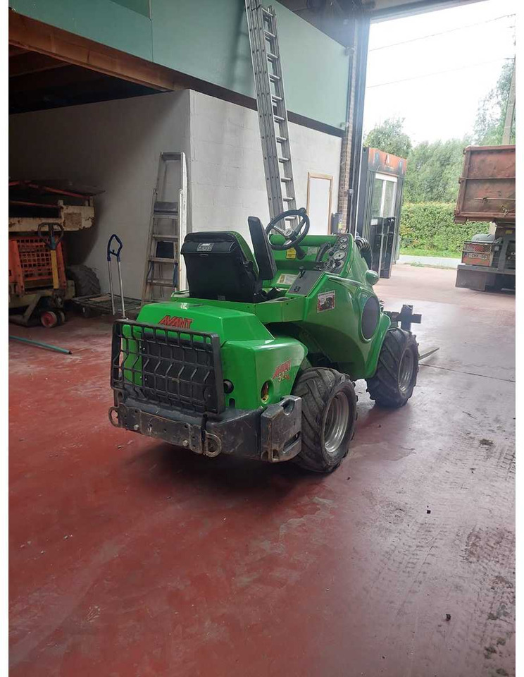 AVANT - M520 MIPCT - COMPACT LOADER - 2017 - Mini pá carregadora de rastos: foto 4 AVANT - M520 MIPCT - COMPACT LOADER - 2017 - Mini pá carregadora de rastos: foto 4