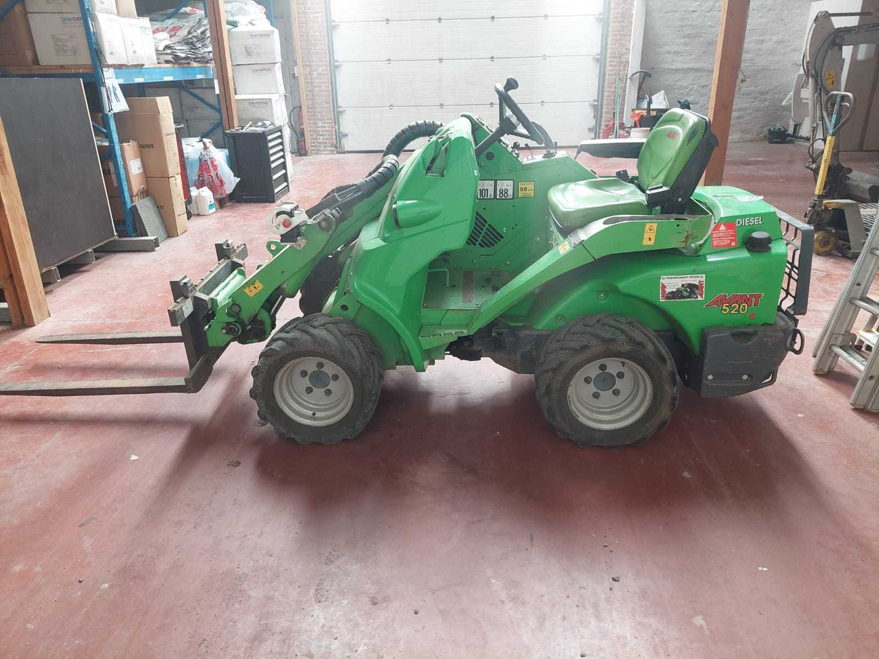 AVANT - M520 MIPCT - COMPACT LOADER - 2017 - Mini pá carregadora de rastos: foto 1 AVANT - M520 MIPCT - COMPACT LOADER - 2017 - Mini pá carregadora de rastos: foto 1