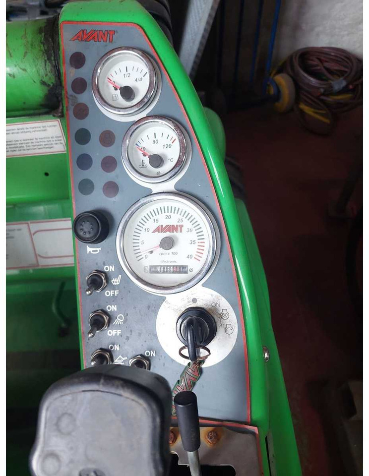 Mini pá carregadora de rastos AVANT - M520 MIPCT - COMPACT LOADER - 2017: foto 6