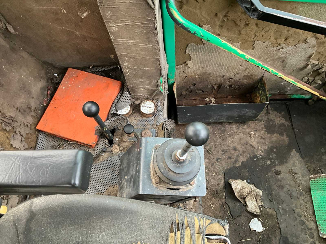 Pá carregadora de rodas Ahlmann AZ18: foto 36 Pá carregadora de rodas Ahlmann AZ18: foto 36