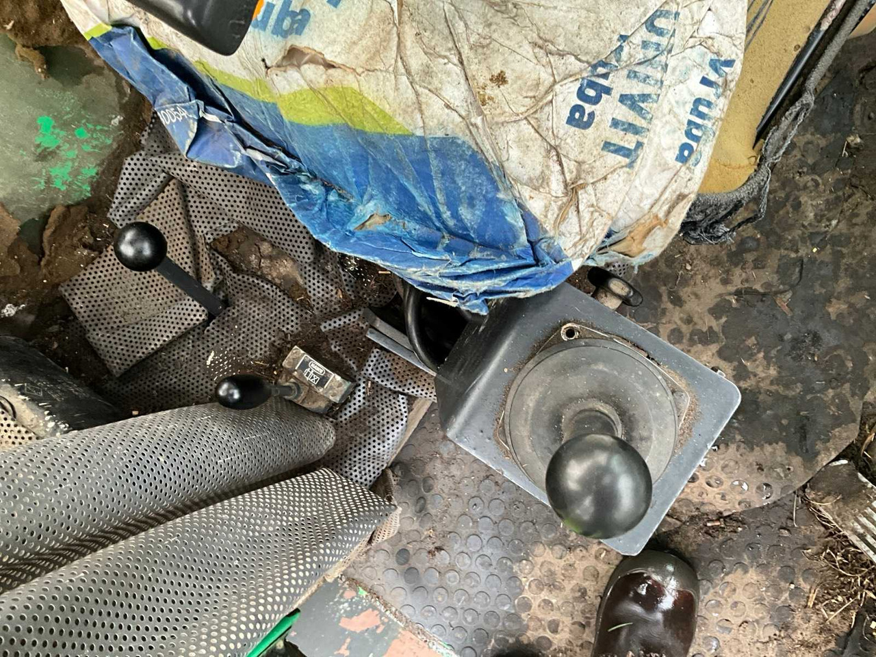 Pá carregadora de rodas Ahlmann AZ18: foto 35 Pá carregadora de rodas Ahlmann AZ18: foto 35