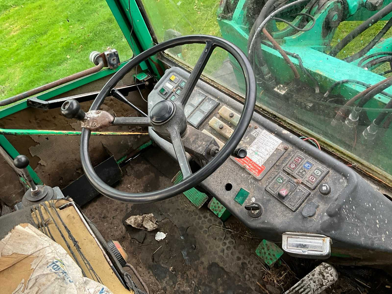 Pá carregadora de rodas Ahlmann AZ18: foto 34 Pá carregadora de rodas Ahlmann AZ18: foto 34