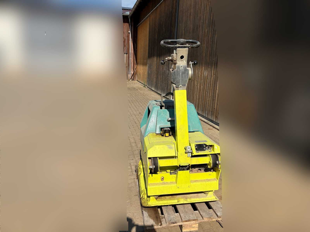 Ammann APH 100 - 20 - Placas vibratórias: foto 4 Ammann APH 100 - 20 - Placas vibratórias: foto 4
