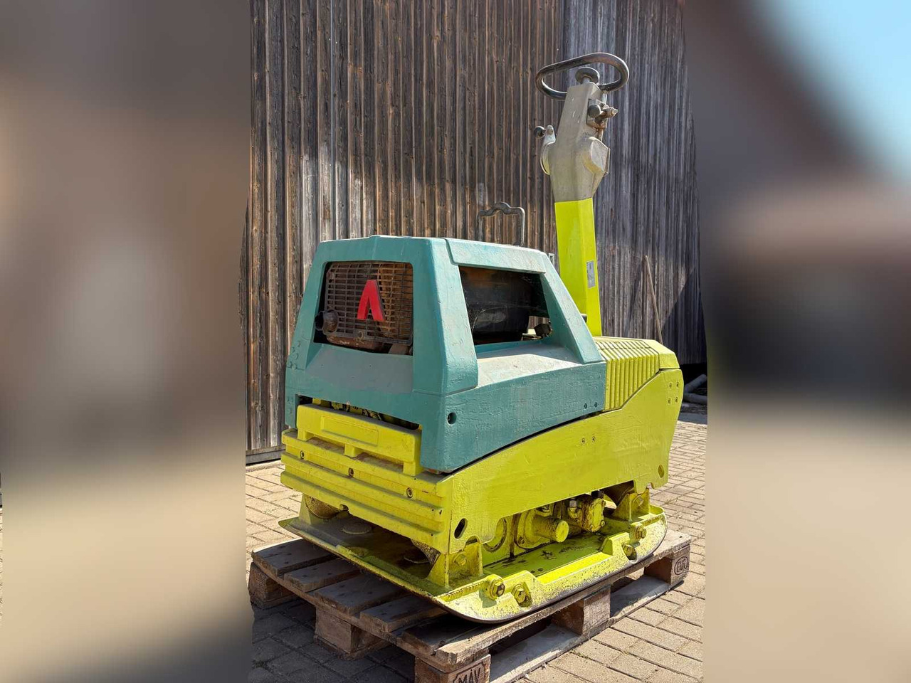 Ammann APH 100 - 20 - Placas vibratórias: foto 1 Ammann APH 100 - 20 - Placas vibratórias: foto 1