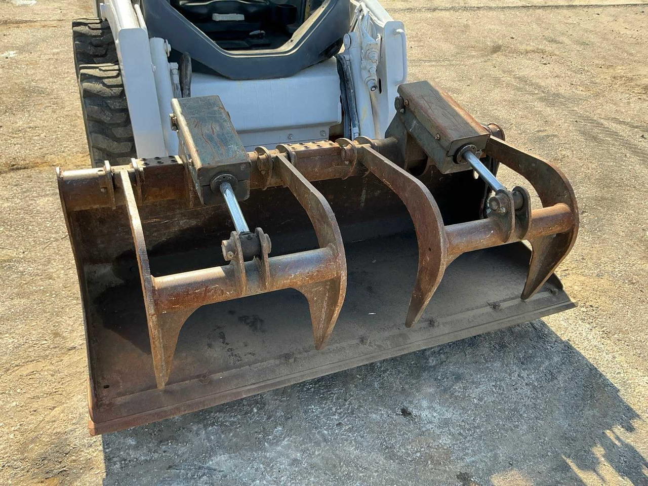 Mini pá carregadora de rastos BOBCAT - S450 - COMPACT LOADER - 2021: foto 24 Mini pá carregadora de rastos BOBCAT - S450 - COMPACT LOADER - 2021: foto 24