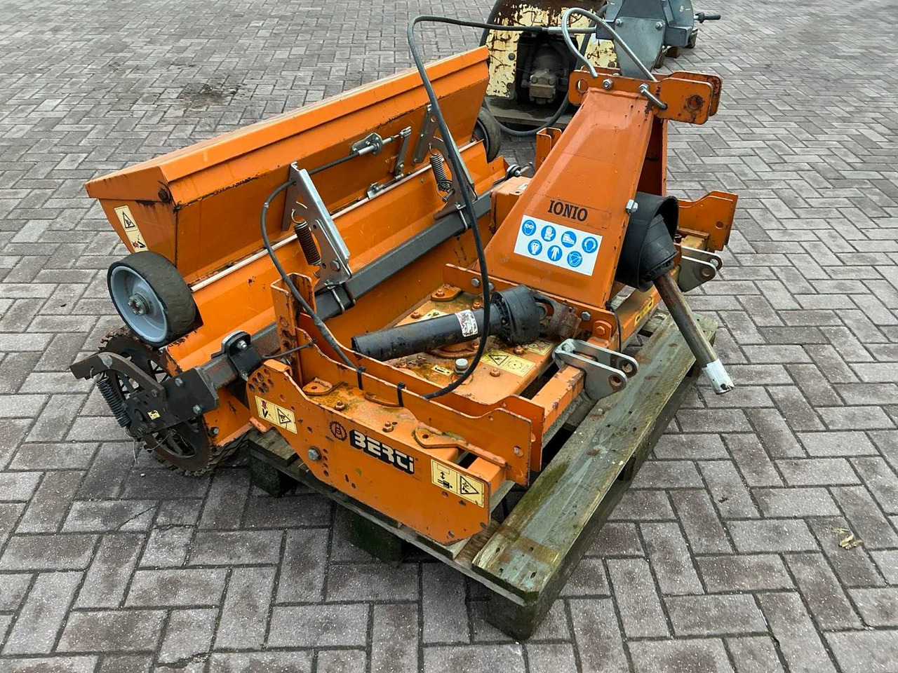 Berci Erpice Rotante Ionio 130 - Grade rotativa: foto 5 Berci Erpice Rotante Ionio 130 - Grade rotativa: foto 5