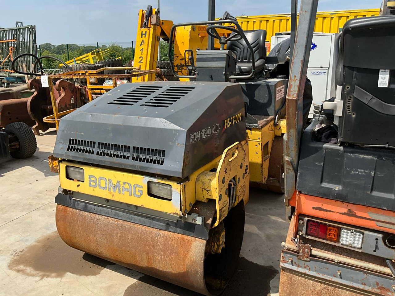 Bomag BW120 AD-3 - Compactador de asfalto: foto 4 Bomag BW120 AD-3 - Compactador de asfalto: foto 4