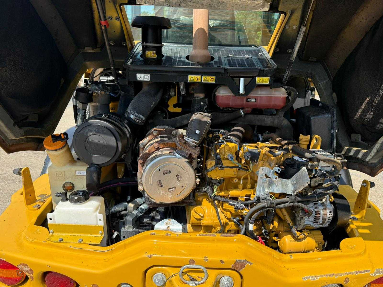 Pá carregadora de rodas CAT - 908M - JOYSTICK CONTROL, INCL RUBBLE BIN - SHOVEL: foto 8 Pá carregadora de rodas CAT - 908M - JOYSTICK CONTROL, INCL RUBBLE BIN - SHOVEL: foto 8