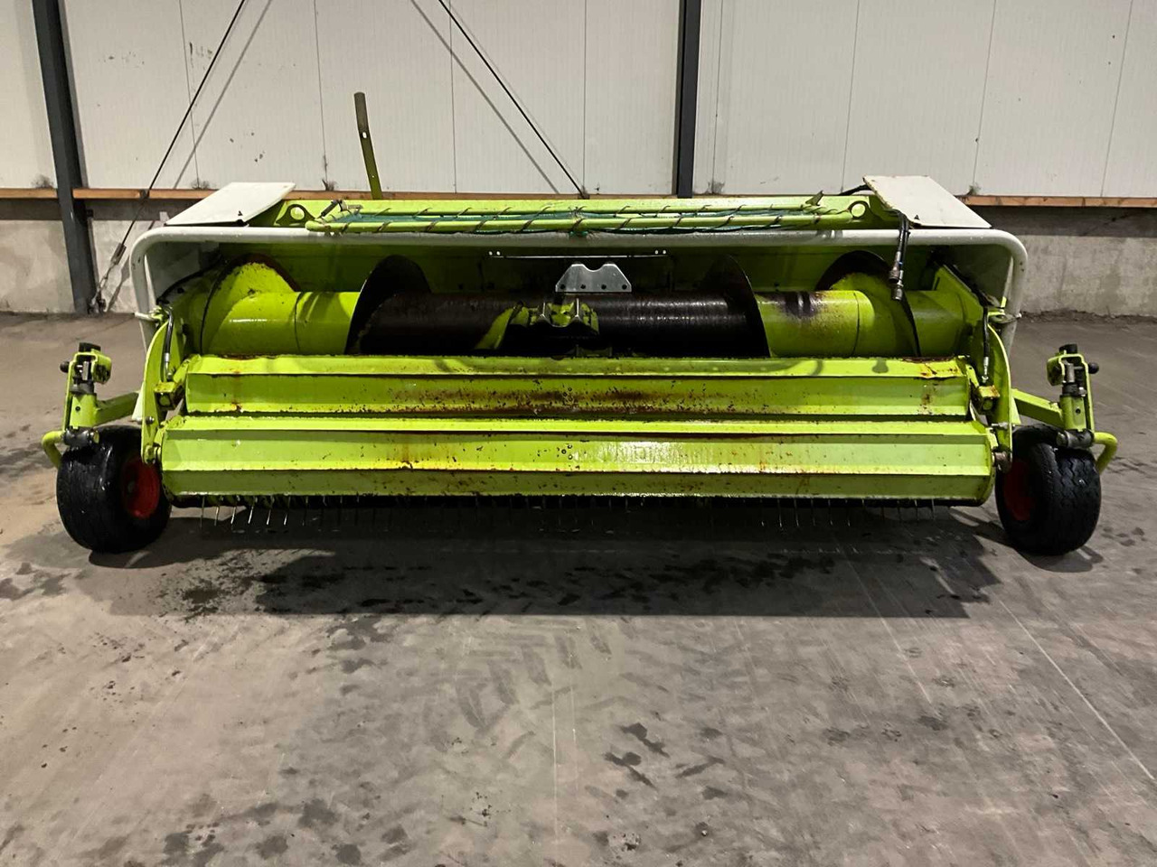 CLAAS PU 300 HD GRASS PICK-UP - Picadora de forragem automotriz: foto 2 CLAAS PU 300 HD GRASS PICK-UP - Picadora de forragem automotriz: foto 2