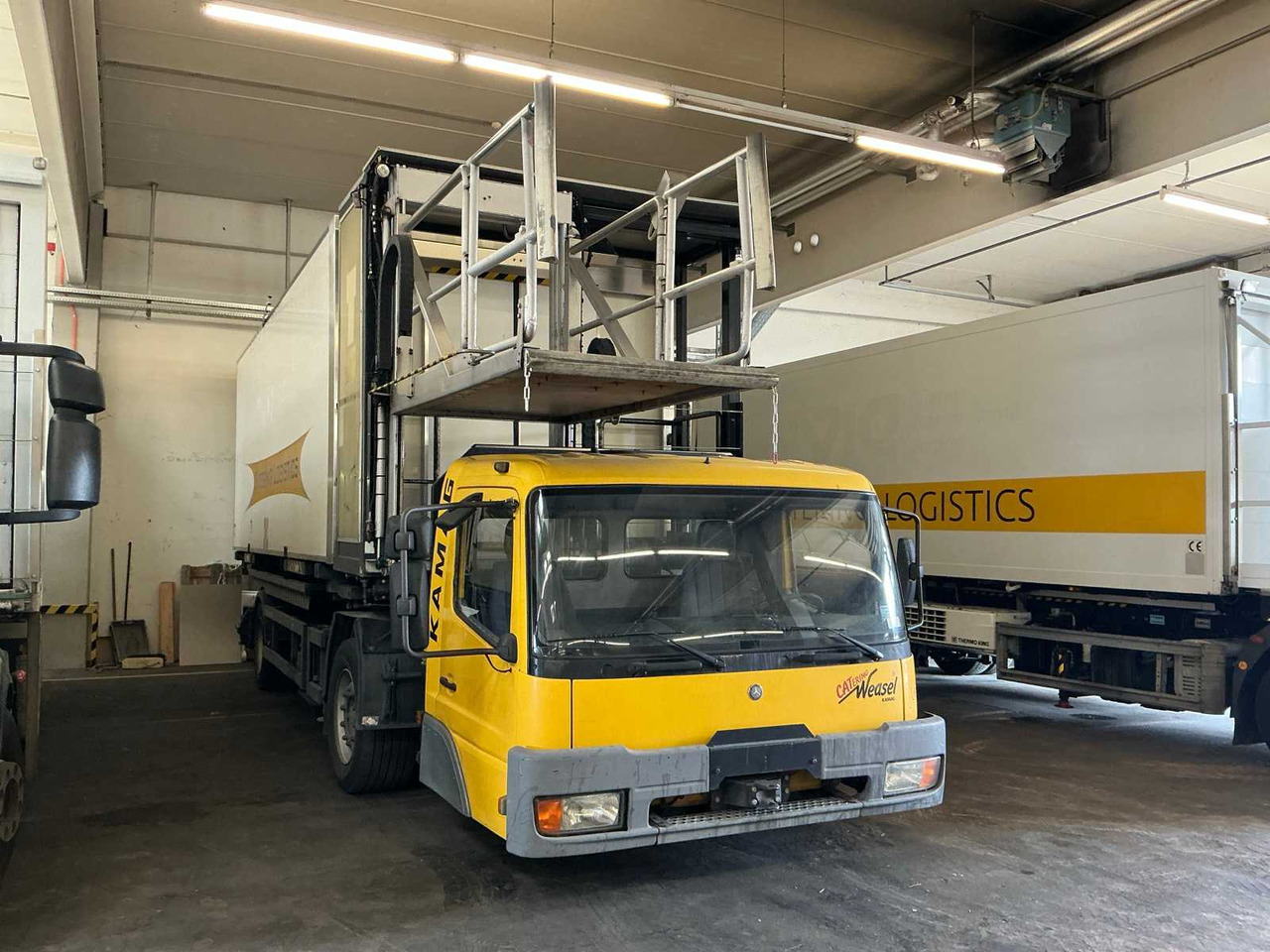 2001 MERCEDES-BENZ WBC22 CATERING TRUCK - Camião: foto 2 2001 MERCEDES-BENZ WBC22 CATERING TRUCK - Camião: foto 2