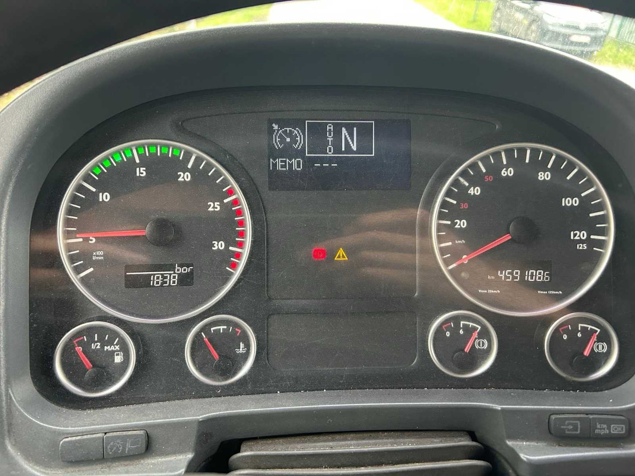 Camião 2006 MAN TGA 18.390 TRACTOR - AIR CONDITIONING AND WEBASTO - AUTOMATIC: foto 10