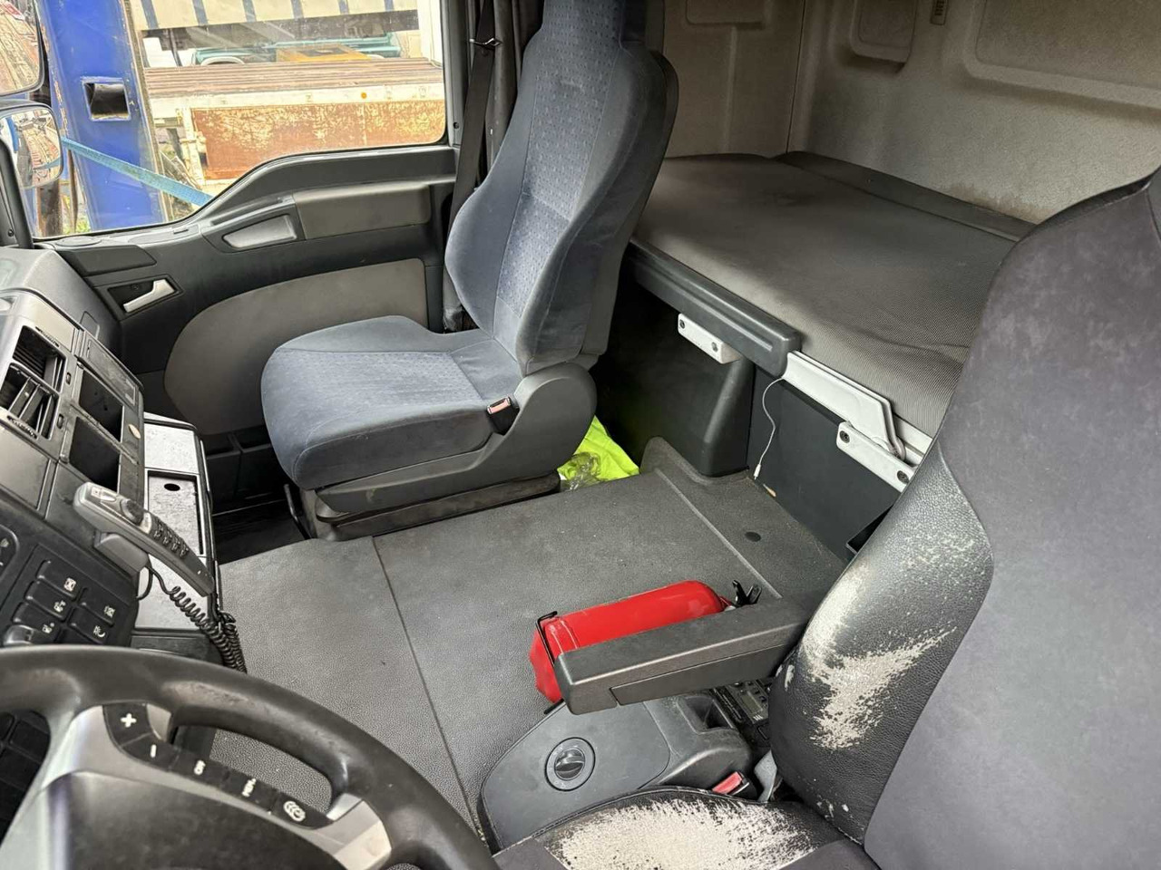 Camião 2006 MAN TGA 18.390 TRACTOR - AIR CONDITIONING AND WEBASTO - AUTOMATIC: foto 8