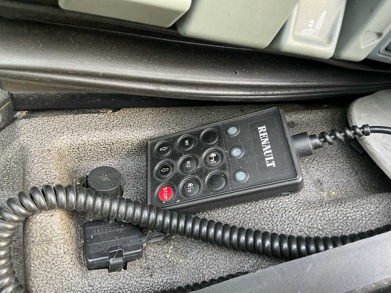 Camião 2006 RENAULT MIDLUM 220 DCI TRUCK: foto 26